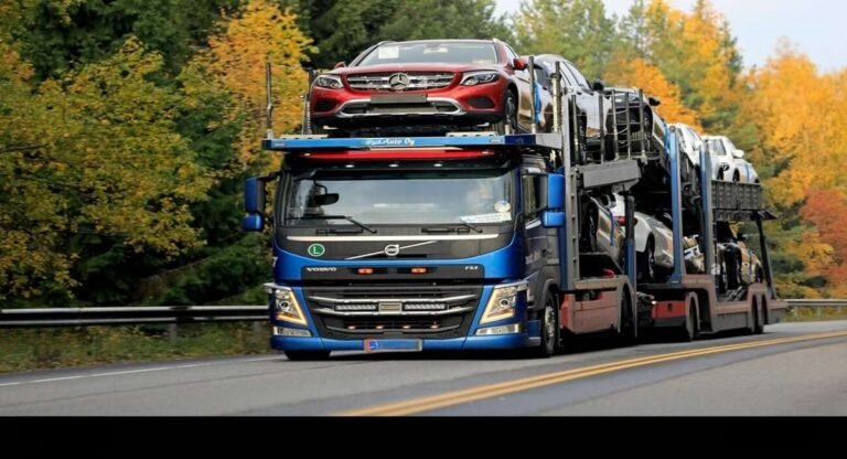 titanic-auto-transport-truck-at-work